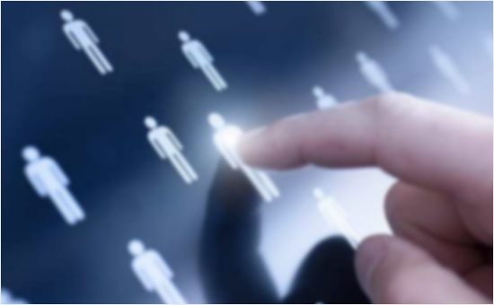 尊重人的價(jià)值、開發(fā)人的潛能、升華人的心靈