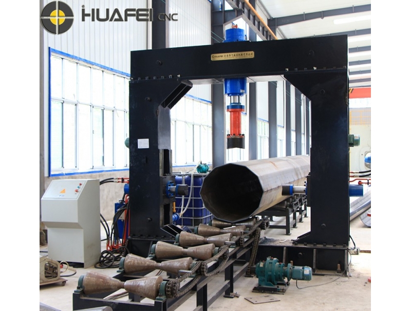 客戶定制塔桿合縫焊接機(jī)現(xiàn)場照片