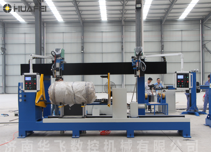 罐體環(huán)縫焊專機(jī)(圖1) 罐體環(huán)縫焊專機(jī)(圖1)