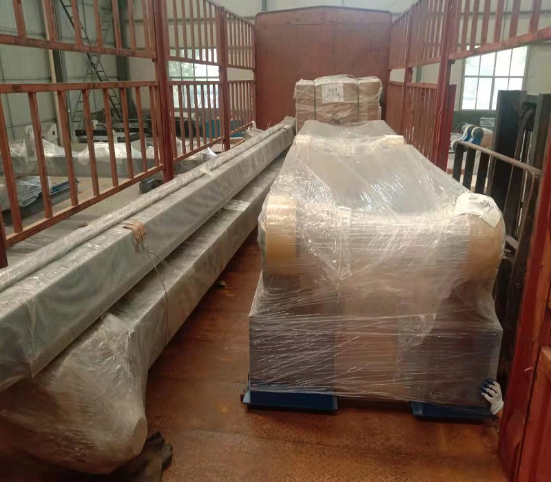 發(fā)往江蘇操作機滾輪架。。。(圖1)